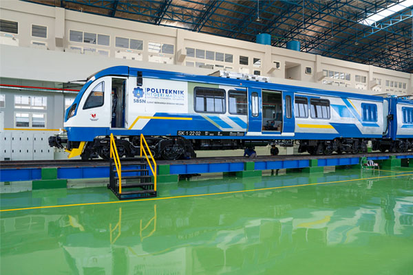 狮贝能源科技为印度尼西亚的首列氢燃料电池混合动力列车提供动力