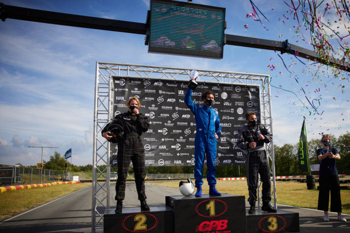 来自荷兰的 Eco-Runner 代尔夫团队以3396km/kg的惊人成绩赢得了